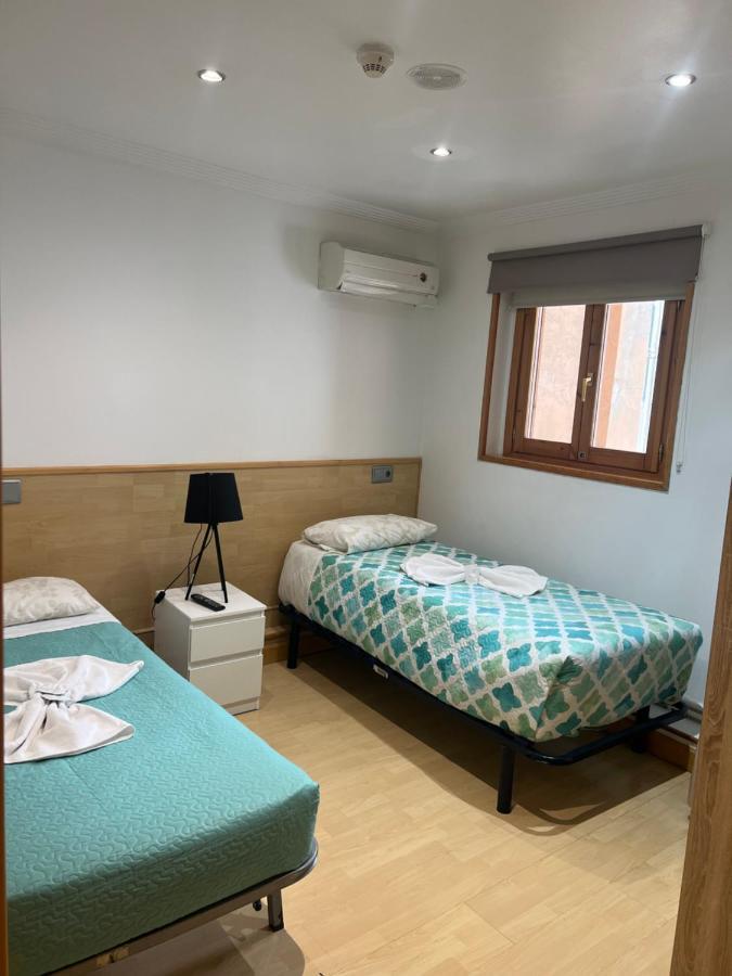 Hostal Restaurante Pampeluna Zewnętrze zdjęcie